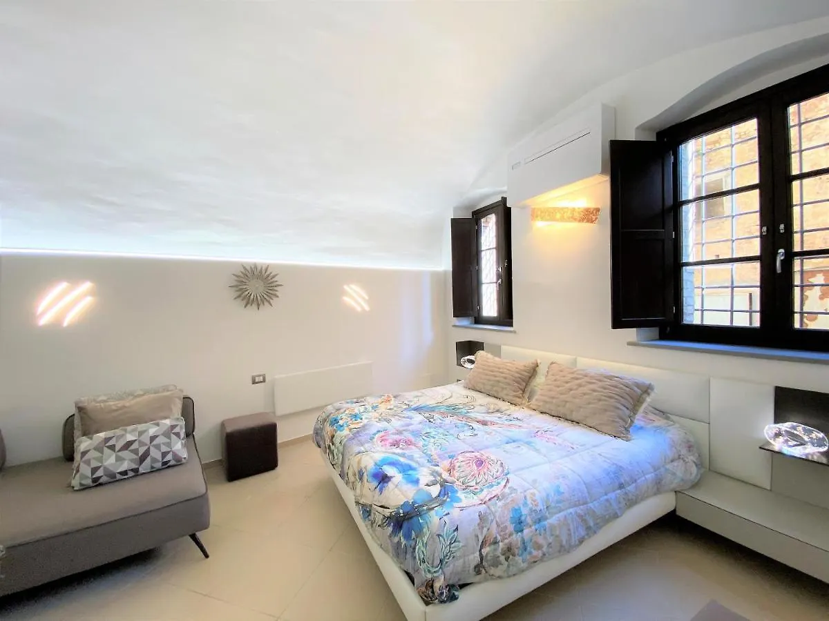 Violante-Central Apartment In Siena Italy