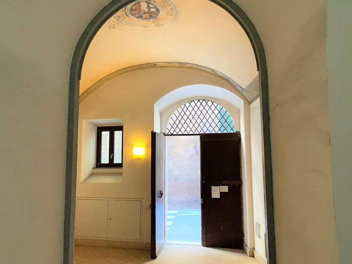 Violante-Central Apartment In Siena 0*,