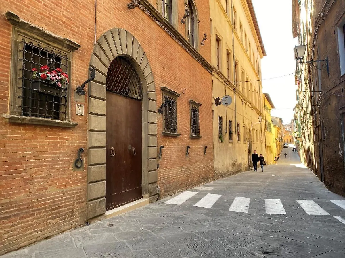 Violante-Central Apartment In Siena